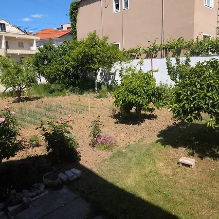 Meta's Maison d'hôtes Tirana